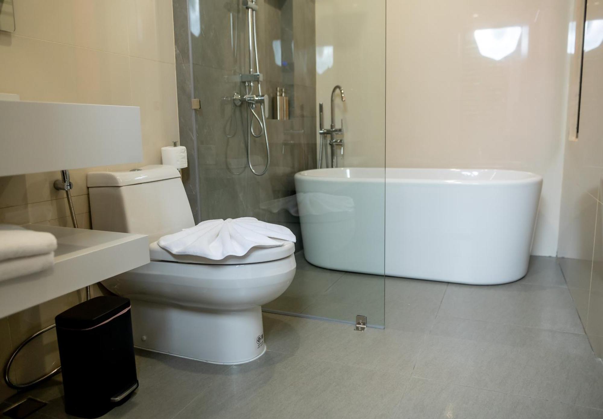 TOBEDzZ HOTEL Ranong Ngoại thất bức ảnh